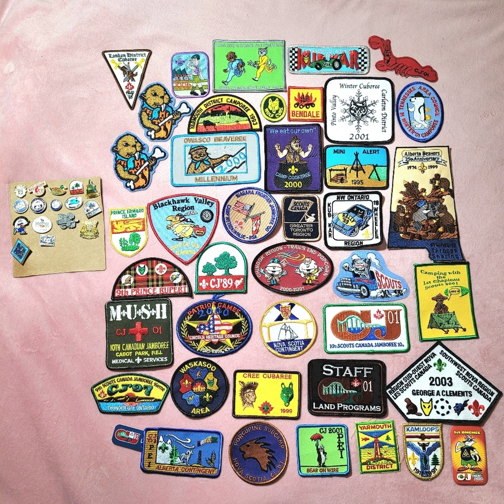 Vtg Boy Scouts Canadian Jamborees Lot Of 40 Patches 18 Buttons Fabric Enamel Pin